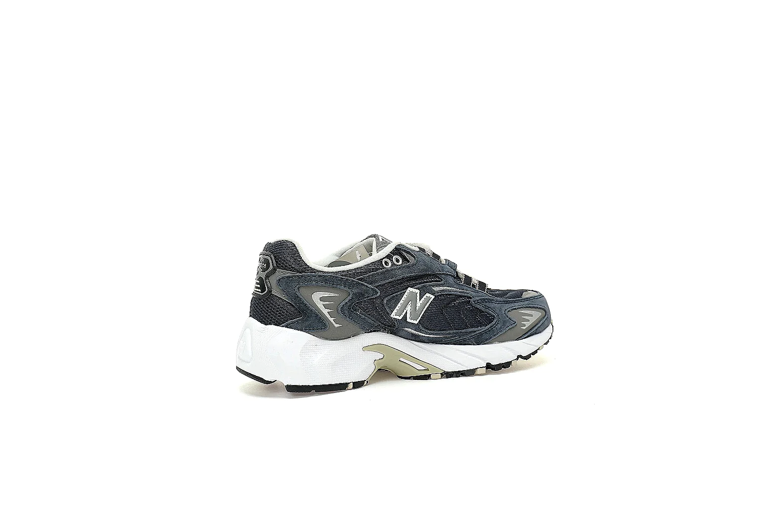New Balance 725 six-angle QC gallery with side, top, outsole and paired views thumbnail 6