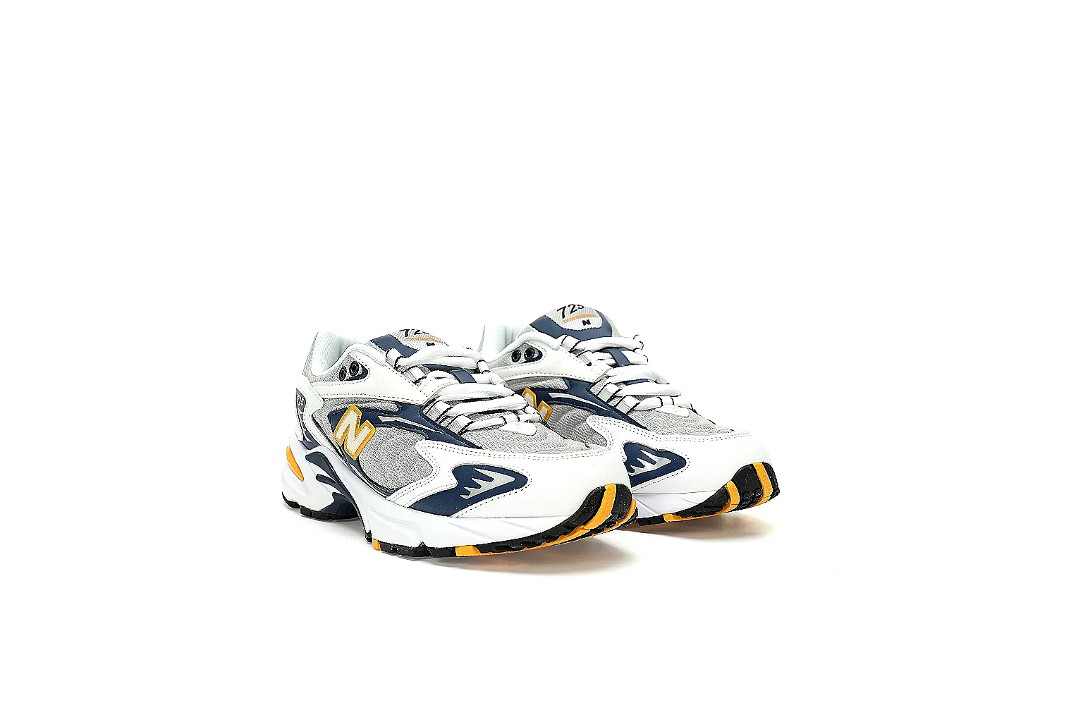 New Balance 725 lateral QC view with N logo, 725 badge and layered panels thumbnail 4