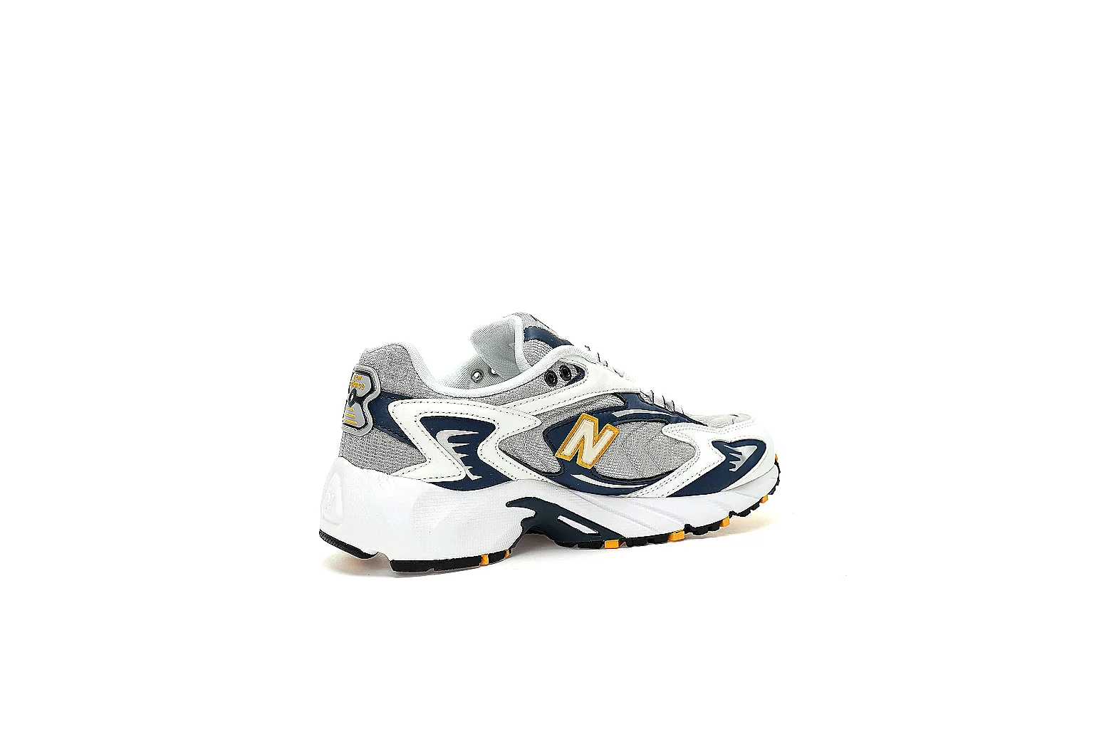 New Balance 725 lateral QC view with N logo, 725 badge and layered panels thumbnail 6