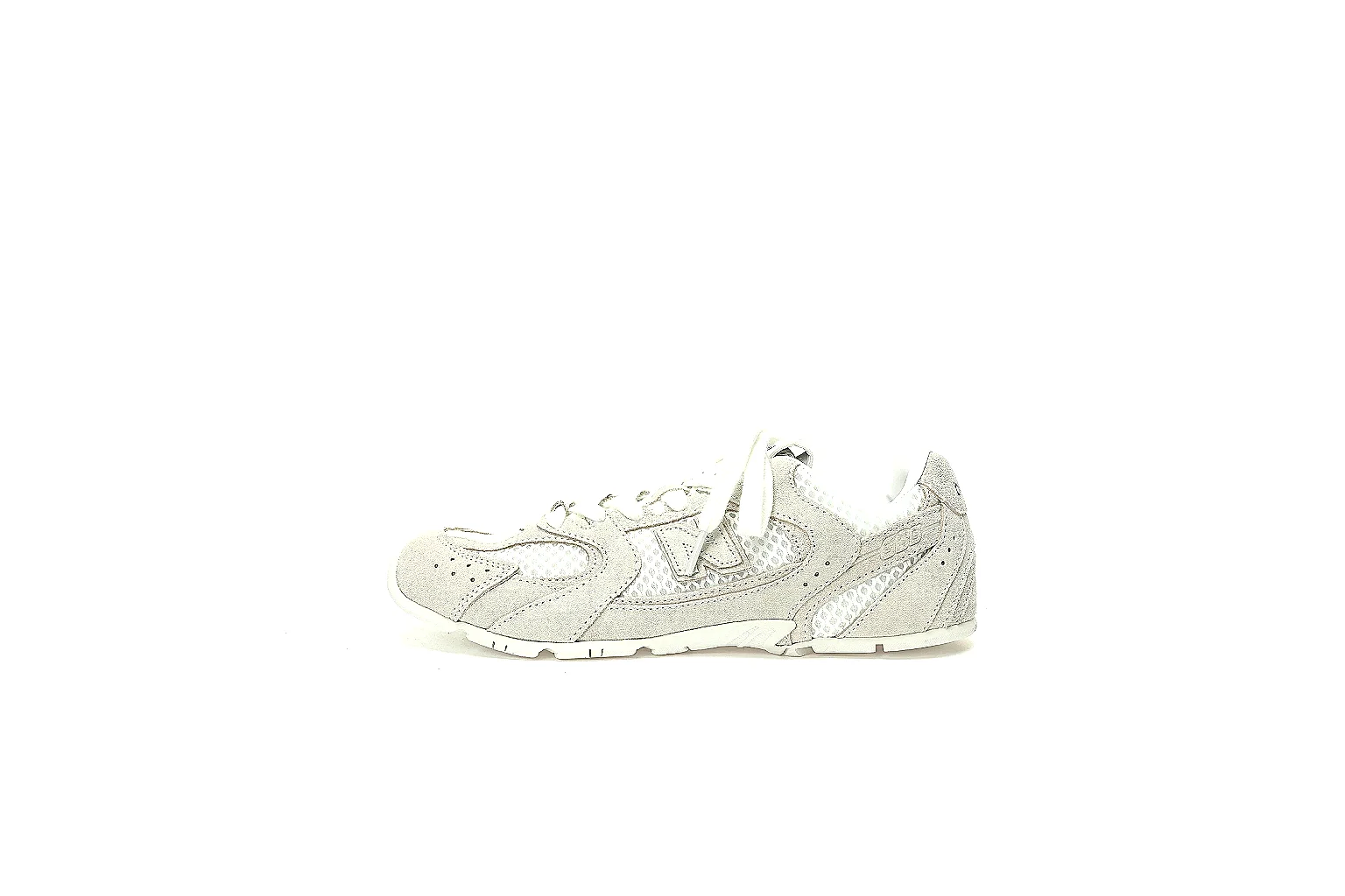 New Balance cream runner QC views showing suede panels, mesh, heel, tongue, toe and outsole thumbnail 5