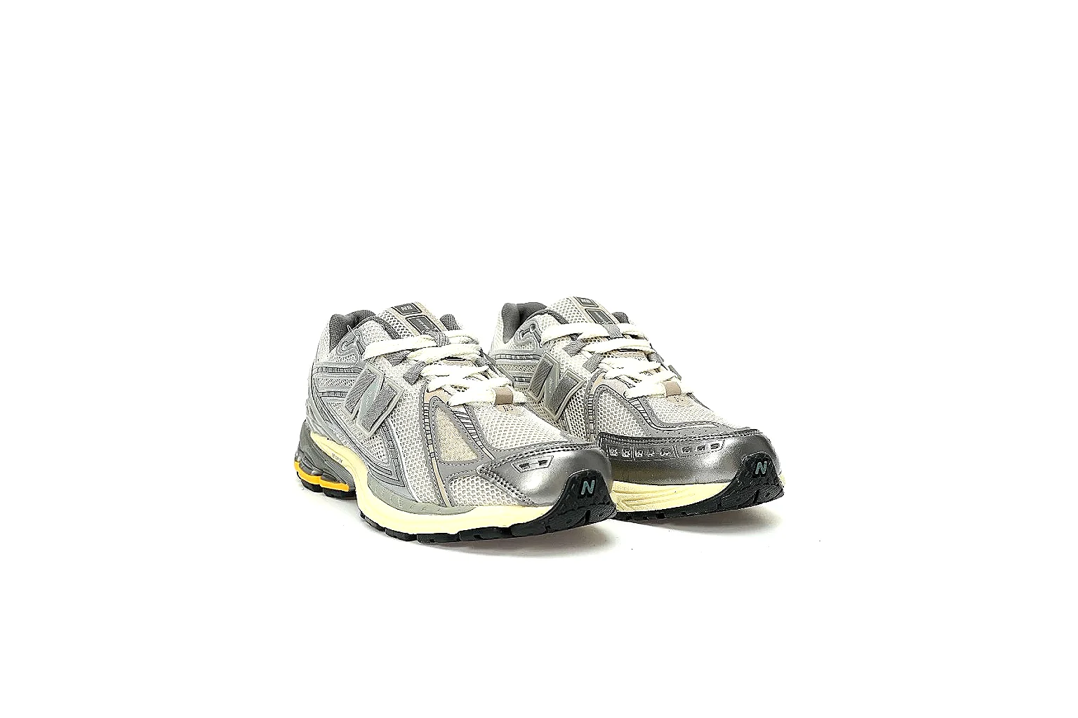 Kako QC Lab inspection photos for New Balance Silver Gray Runner thumbnail 4
