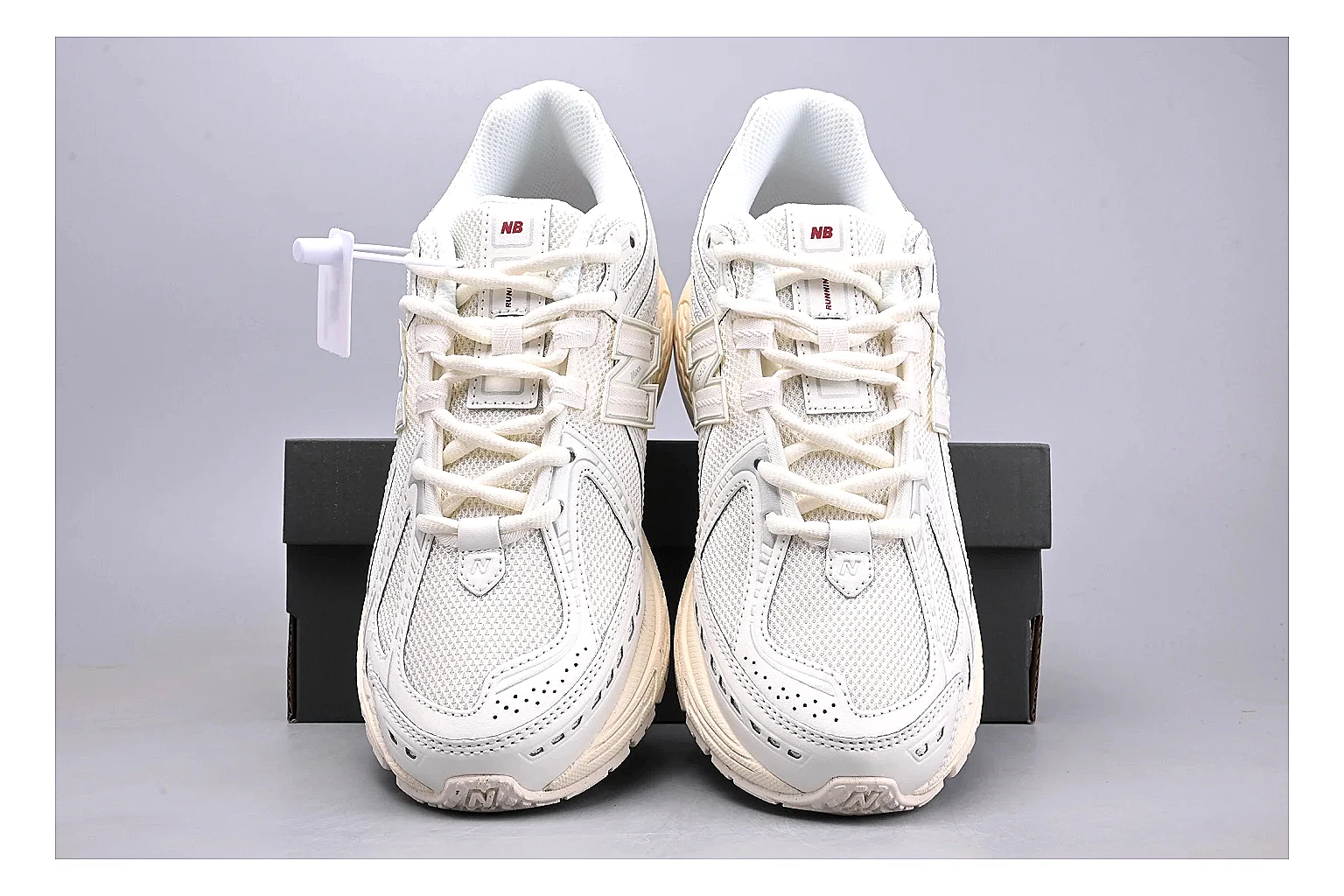 New Balance 1906R White Red QC photo showing white red 1906r runner with mixed upper and runner shape thumbnail 3