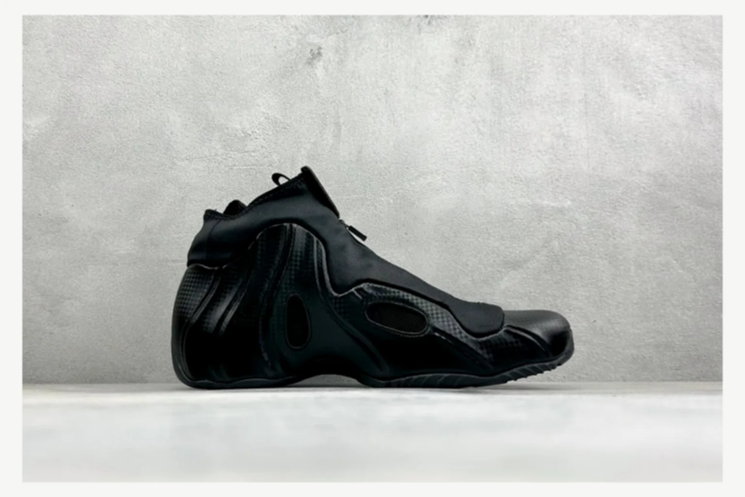 Nike Air Foamposite Black Mid Top QC photo reference SKU 1182167379 thumbnail 5