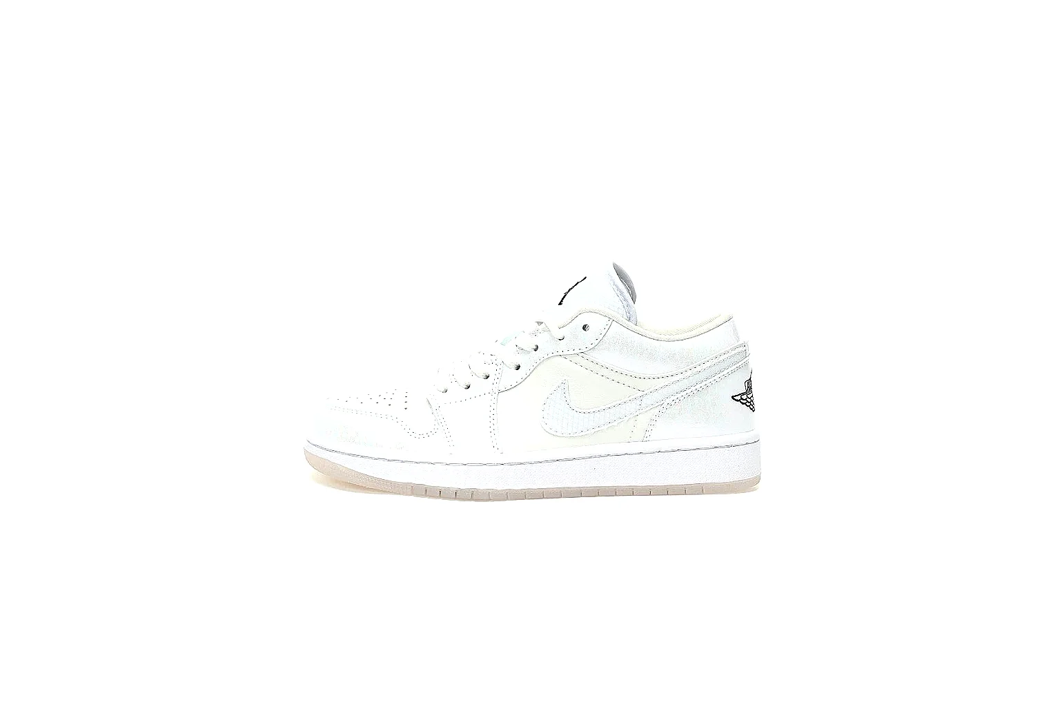 Kako QC Lab inspection photos for Nike All White Low Court