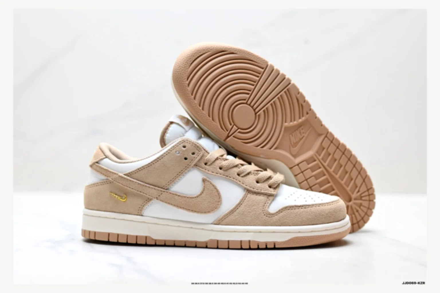 Nike Dunk Low Tan White Low Top QC photo reference SKU 1182167505 thumbnail 3