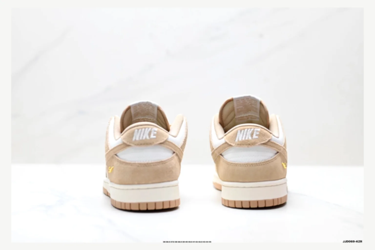 Nike Dunk Low Tan White Low Top QC photo reference SKU 1182167505 thumbnail 4