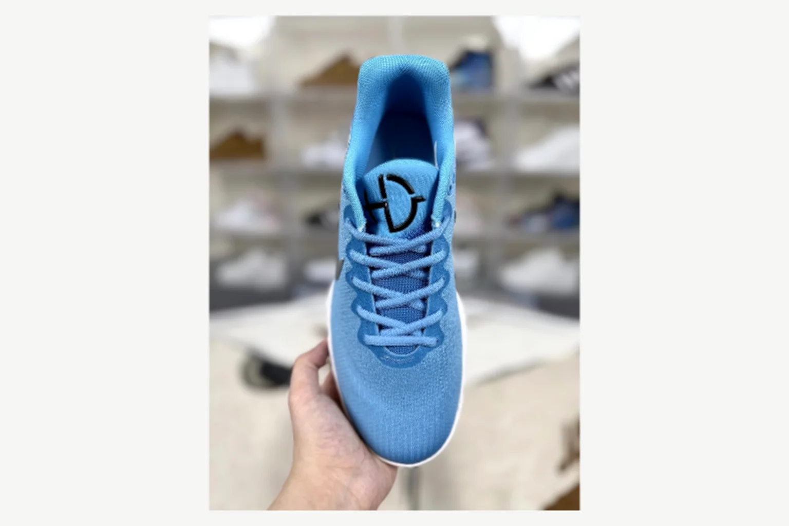 Nike Blue Silver Low Top Runner QC photo reference SKU 1194923779 thumbnail 3