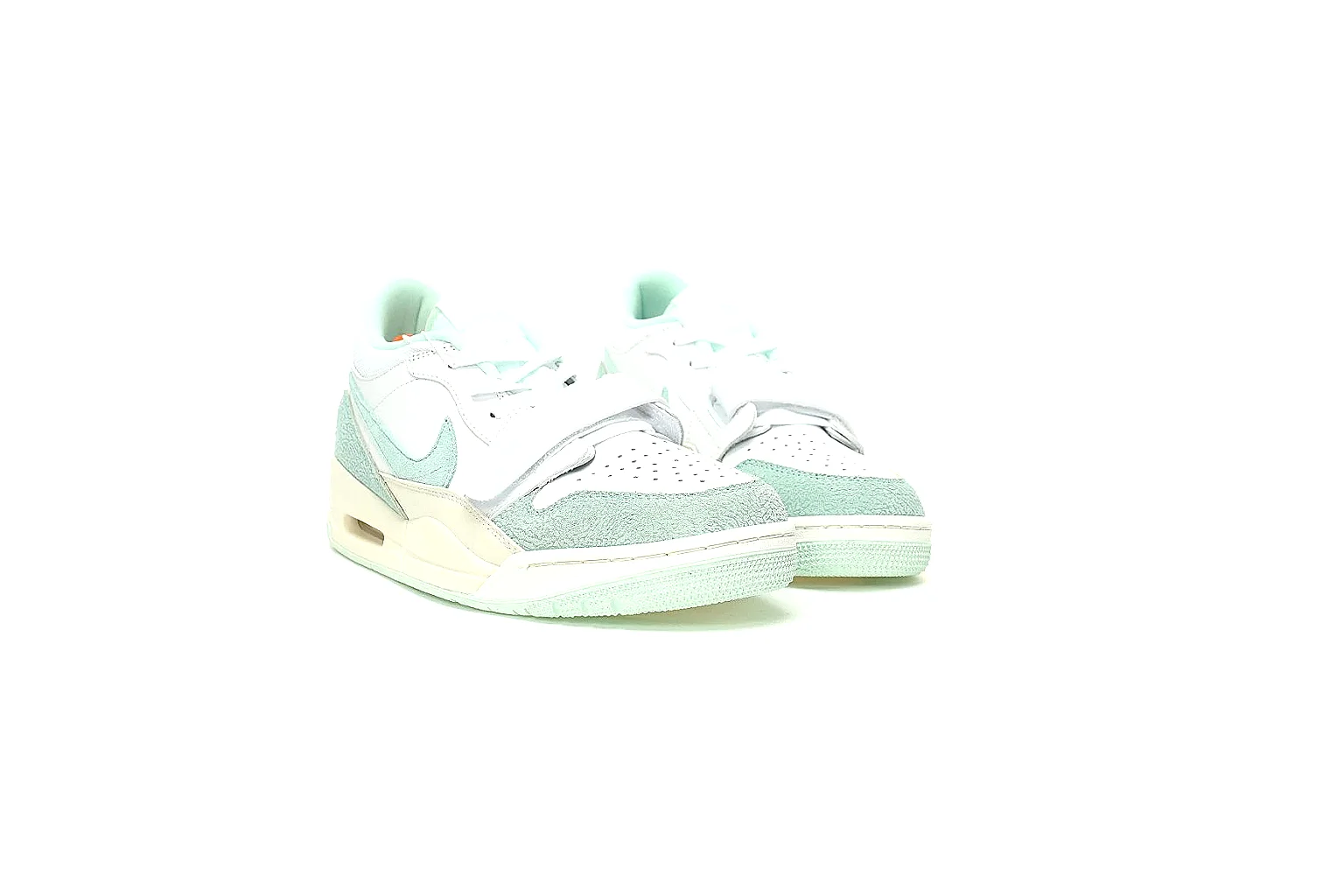 Kako QC Lab inspection photos for Nike Mint Cream Retro Runner thumbnail 4