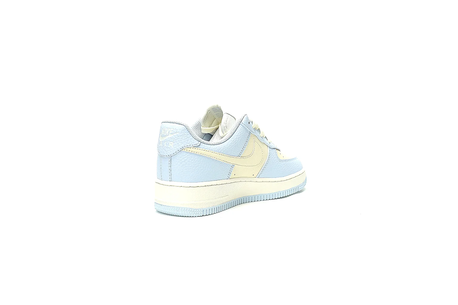 Kako QC Lab inspection photos for Nike Pale Blue Low Court Sneaker thumbnail 5