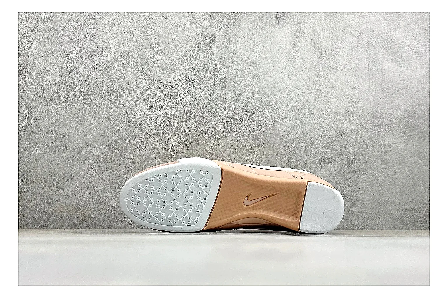 Nike Sprint Sister Pink QC reference photo showing soft pink retro-runner upper, slim side profile, low collar, and light casual sole thumbnail 3