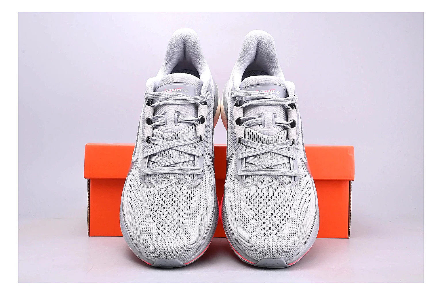 Nike Air Zoom Vomero White Pink QC photo showing white pink vomero runner with mixed upper and runner shape thumbnail 3