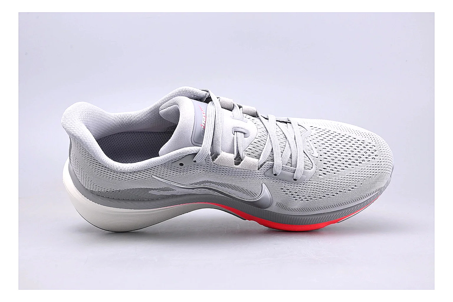 Nike Air Zoom Vomero White Pink QC photo showing white pink vomero runner with mixed upper and runner shape thumbnail 6