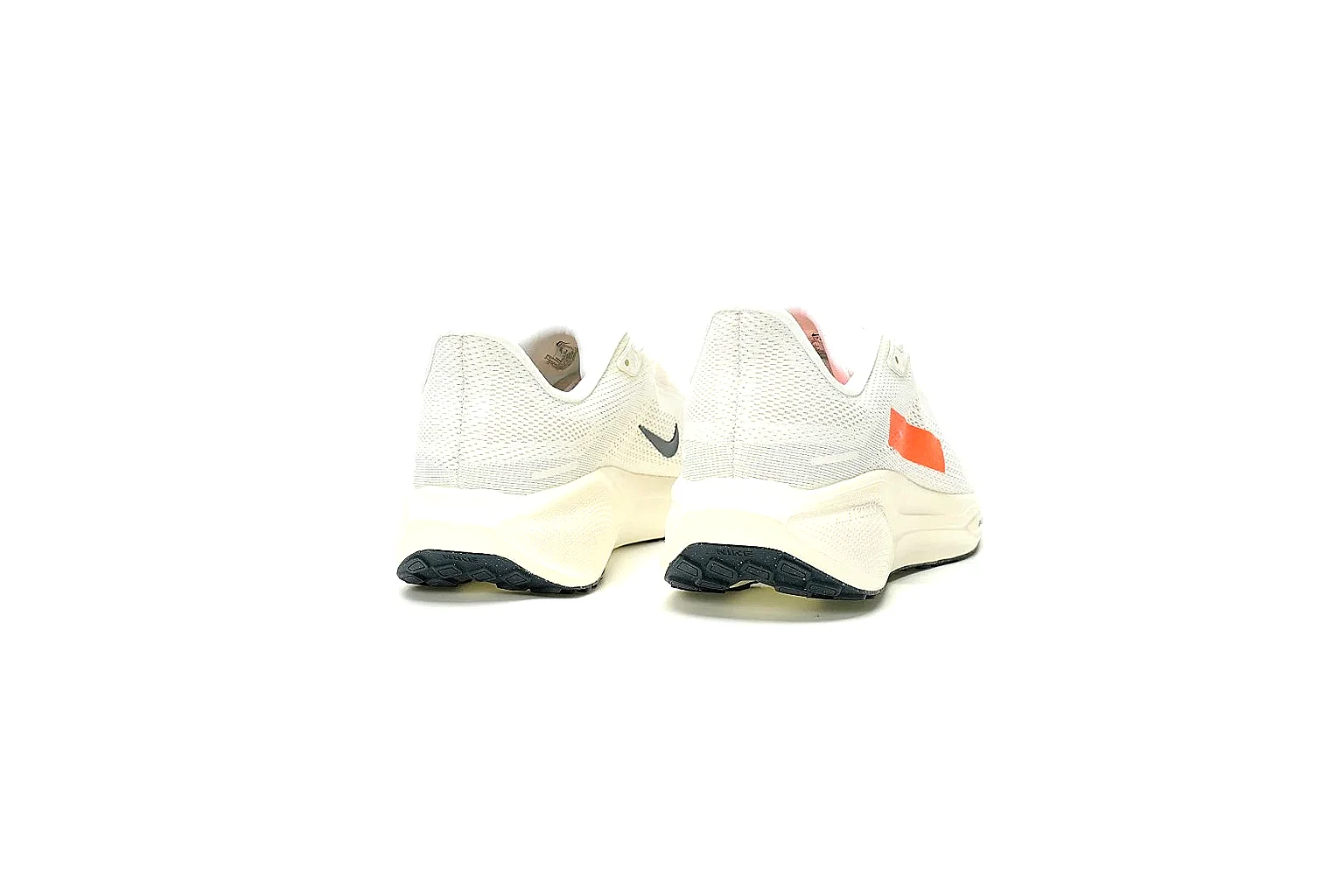 Kako QC Lab inspection photos for Nike White Orange Runner Sneaker thumbnail 4