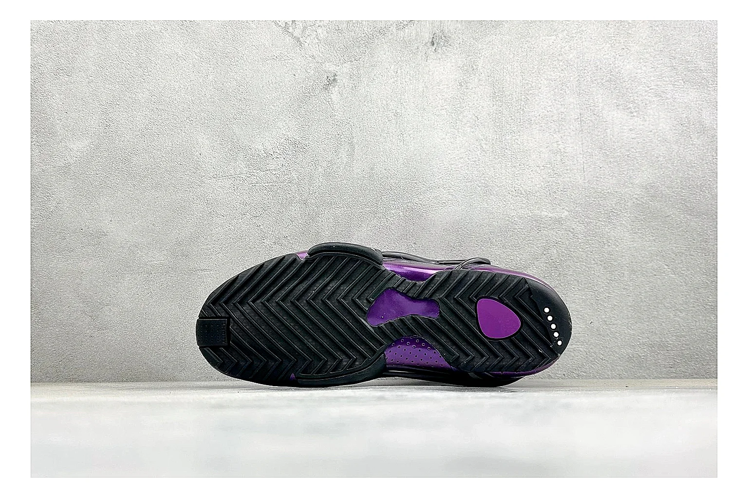 Nike Zoom Hyperflight Purple QC reference photo showing glossy purple upper, high-shine basketball shell, sculpted midsole, and sleek court profile thumbnail 3