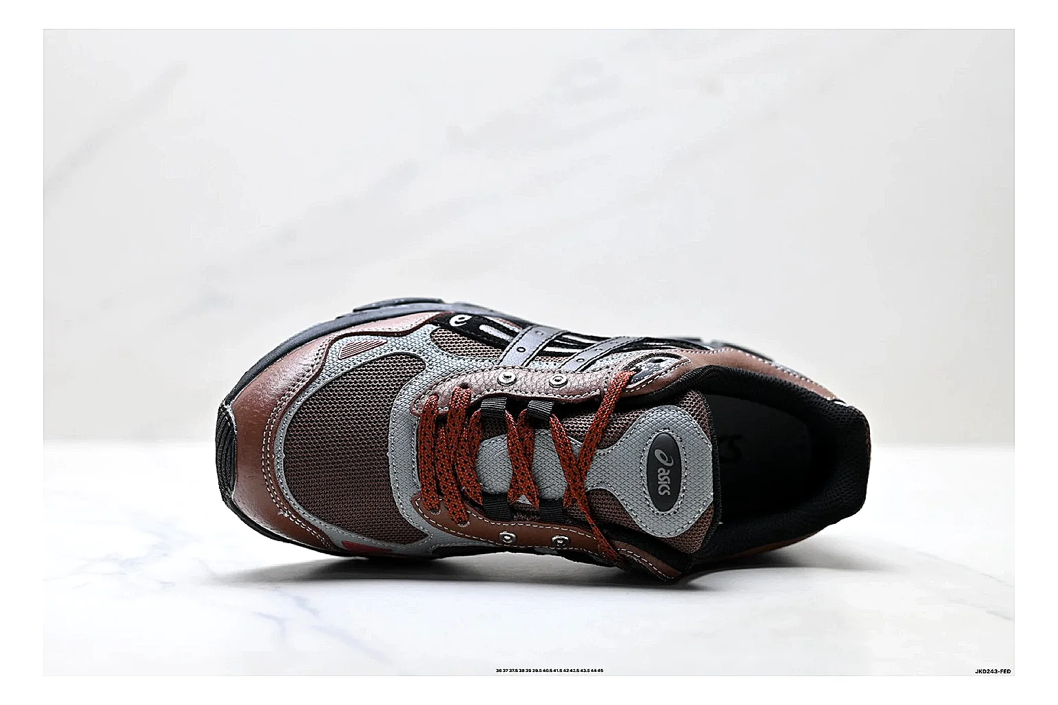 Onitsuka Tiger GEL-C 2.0 Brown Black Sneakers QC photo reference showing brown black mesh runner sneakers with mesh-leather texture, side-profile shape, upper panel lines, and outsole detail thumbnail 6