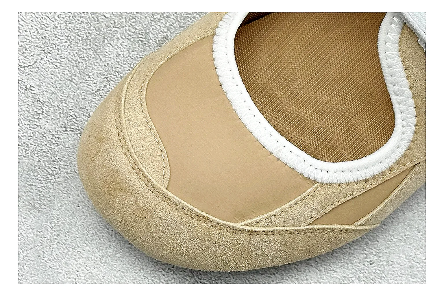 Onitsuka Tiger Mexico 66 Beige Mary Jane QC reference photo showing beige low sneaker body, slim Mary Jane strap, Onitsuka side stripes, and flat retro sole thumbnail 4