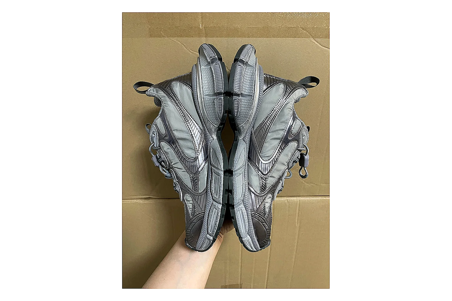 Casual Low-Top Sneaker 0679 QC photo reference showing casual low-top sneaker with clean paneling, textured upper and six-view gallery for daily streetwear styling plus side-profile shape, upper panel lines, and outsole detail thumbnail 6