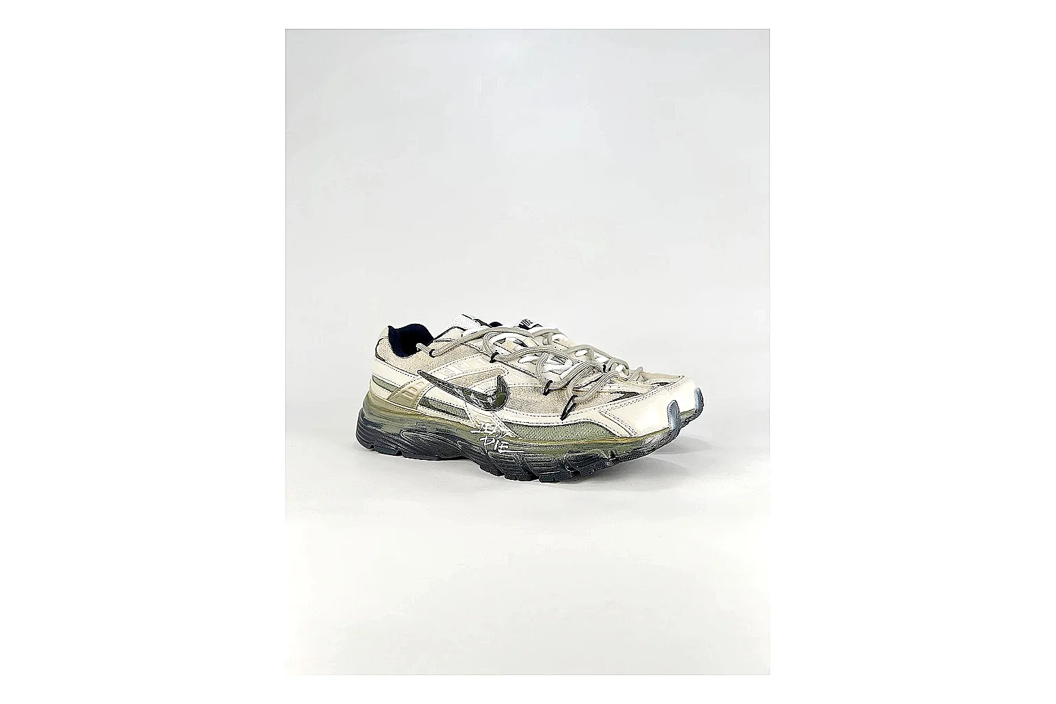 Other Casual Low-Top Sneaker 5134 QC reference photo showing textured low-top upper, clean paneling, daily casual silhouette, and straightforward sole shape thumbnail 5