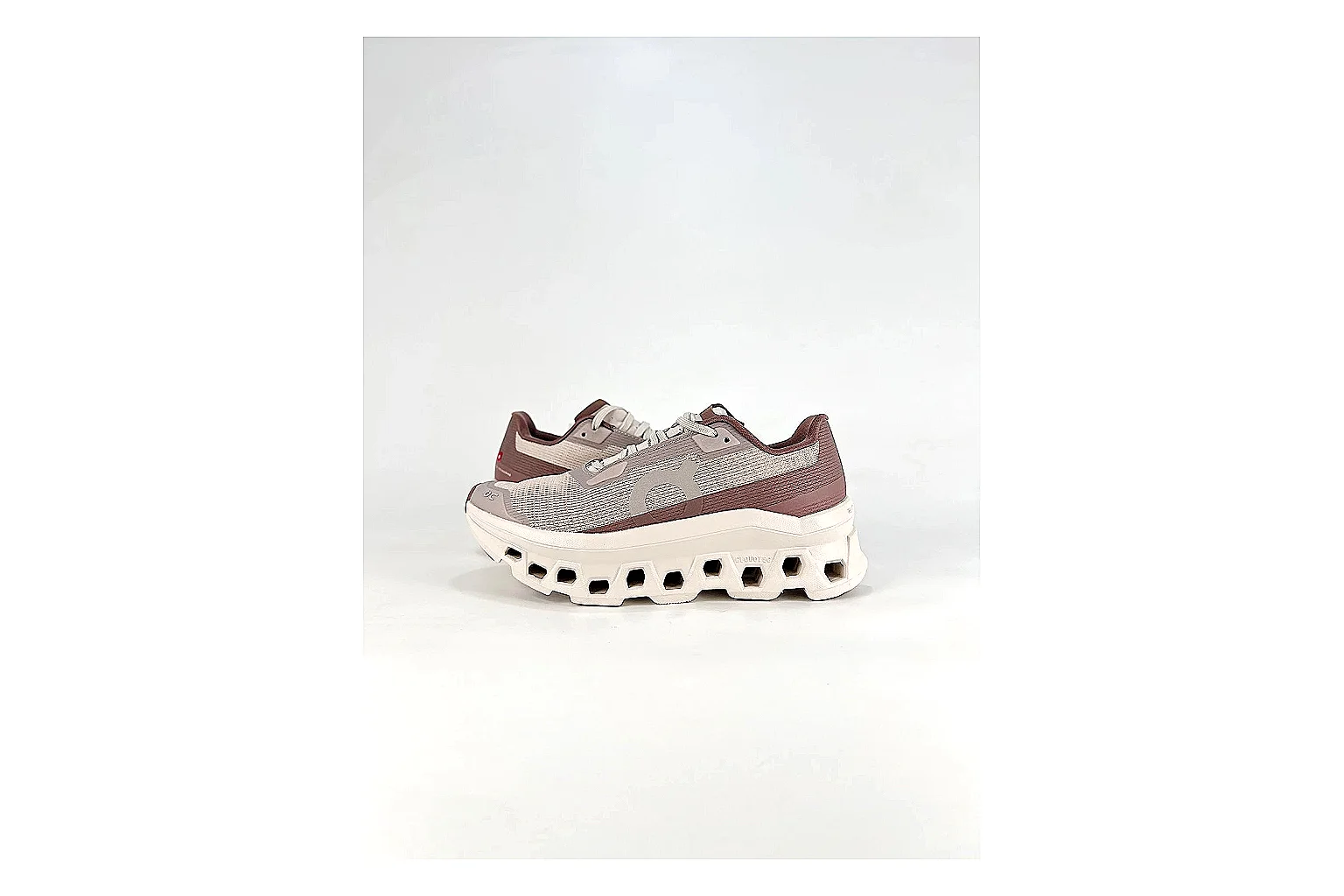Other Casual Low-Top Sneaker 5153 QC reference photo showing clean low-top paneling, textured upper, daily streetwear shape, and six-view gallery coverage