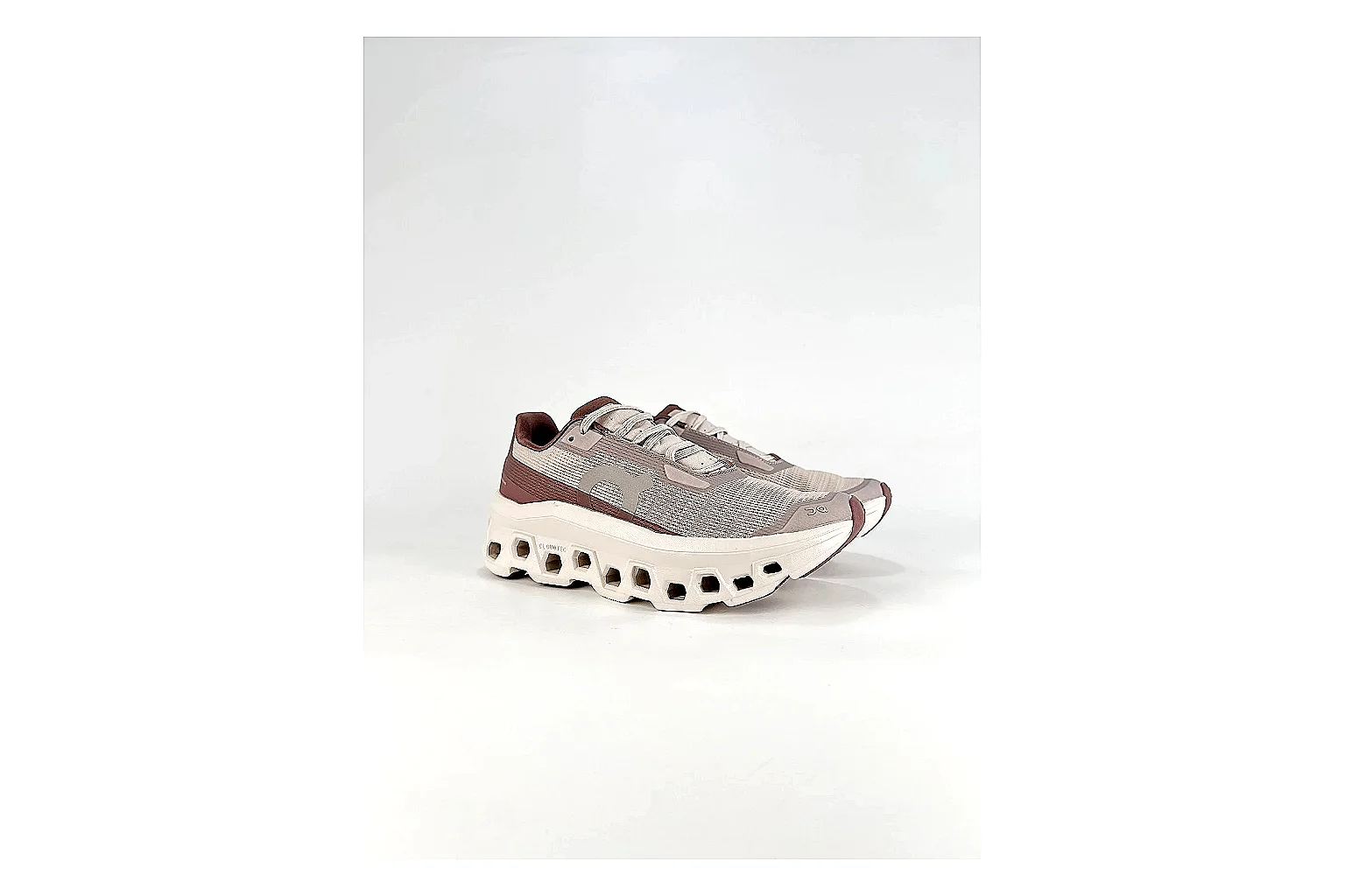 Other Casual Low-Top Sneaker 5153 QC reference photo showing clean low-top paneling, textured upper, daily streetwear shape, and six-view gallery coverage thumbnail 5