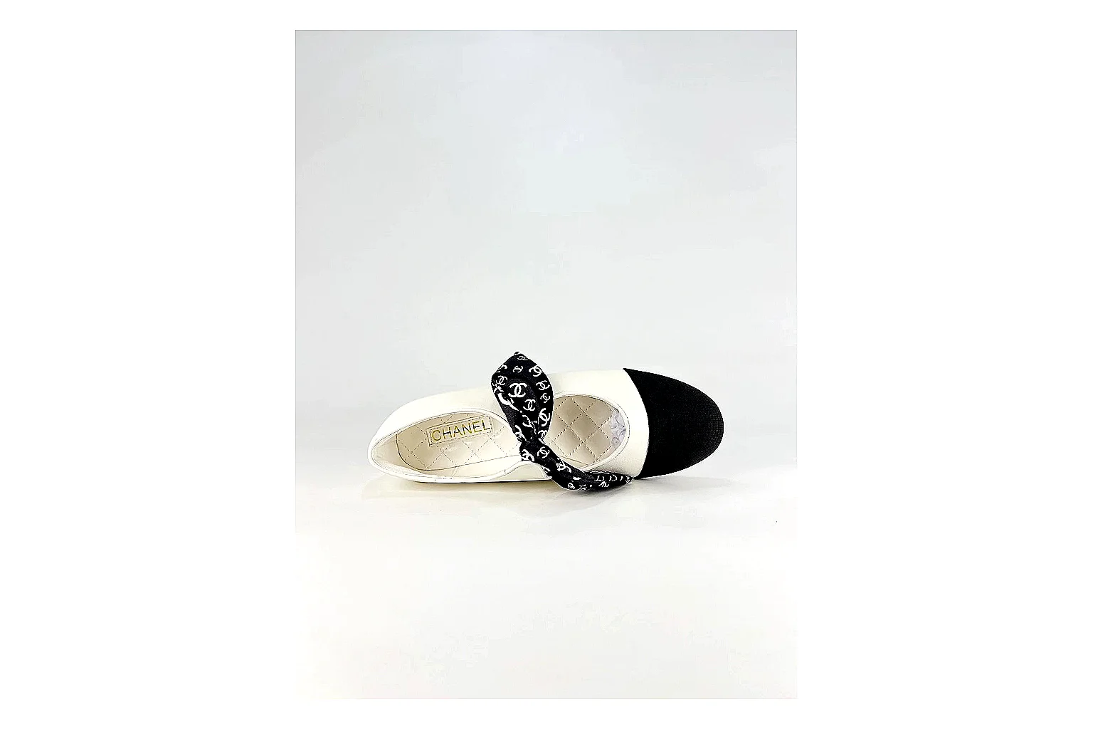 Other Casual Low-Top Sneaker 5165 QC reference photo showing clean panel layout, textured low-top upper, simple streetwear profile, and everyday outsole thumbnail 6
