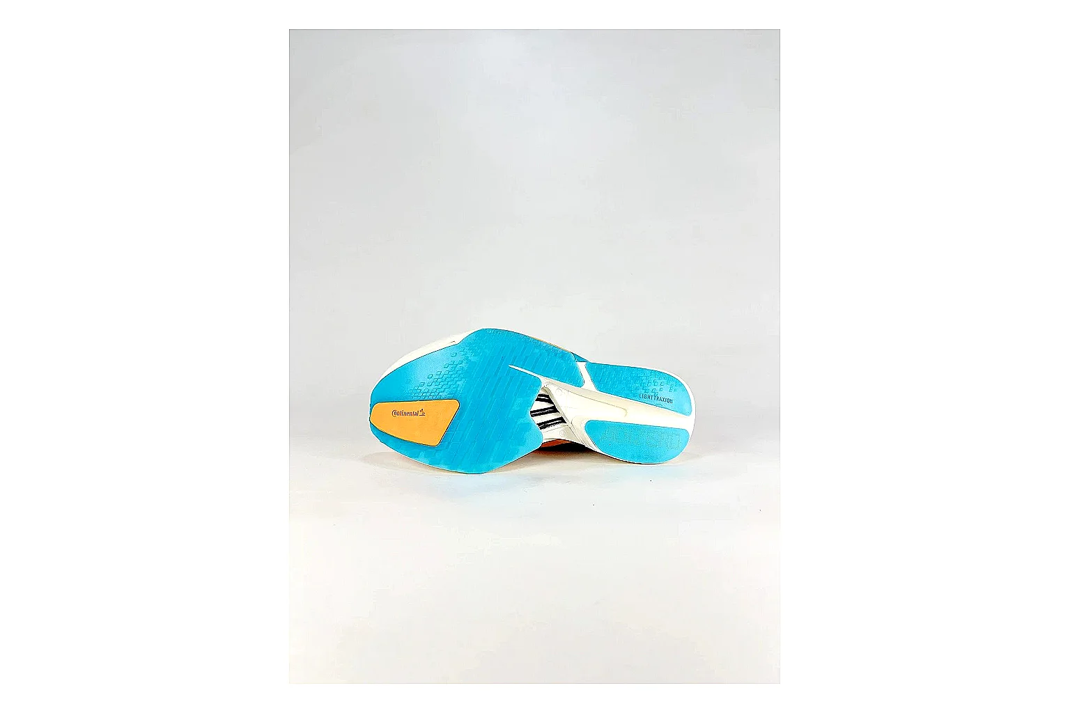 Casual Low-Top Sneaker 5176 QC photo showing red casual low-top with mixed-material upper and low-profile shape thumbnail 3