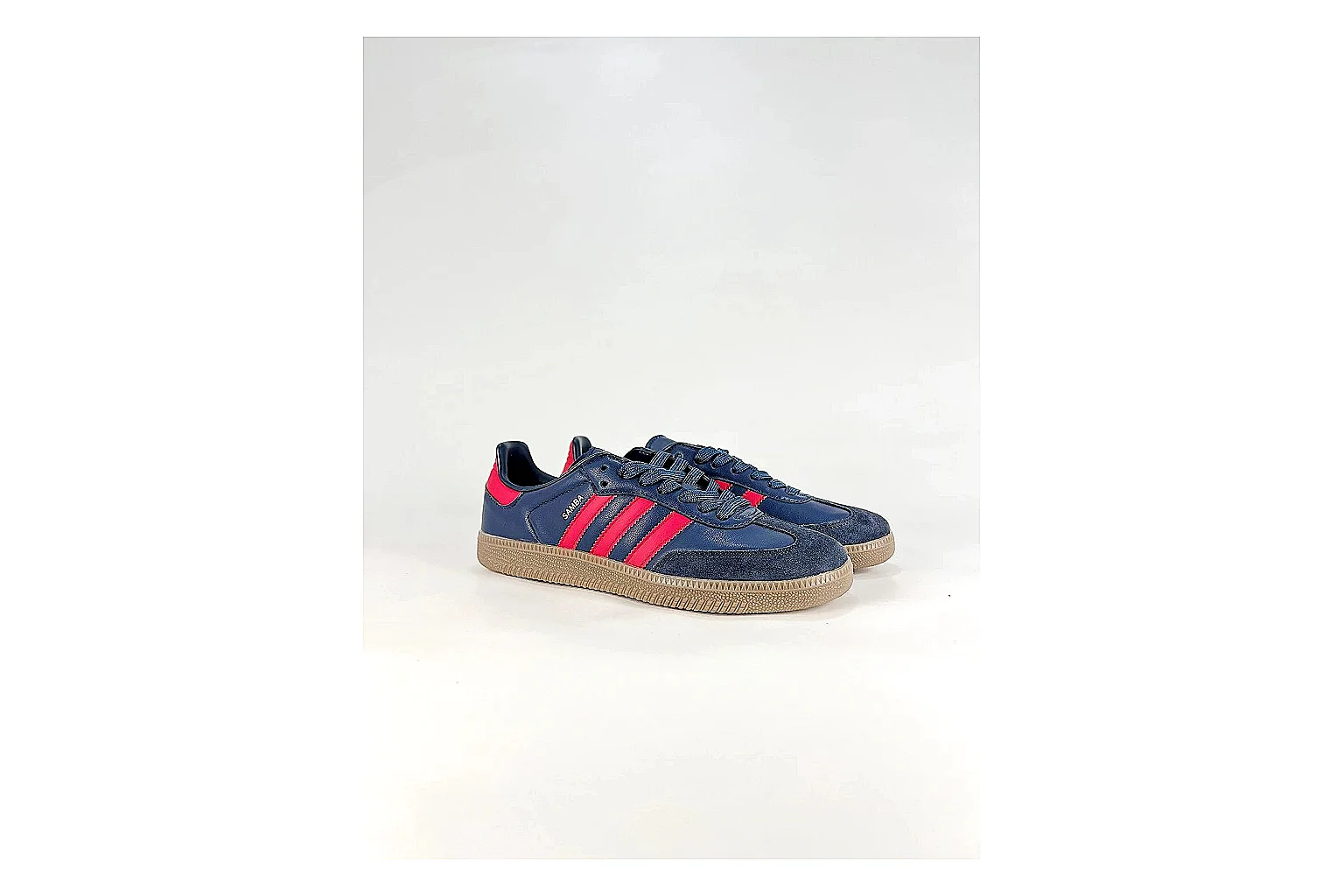 Casual Low-Top Sneaker 5180 QC photo showing red casual low-top with mixed-material upper and low-profile shape thumbnail 5