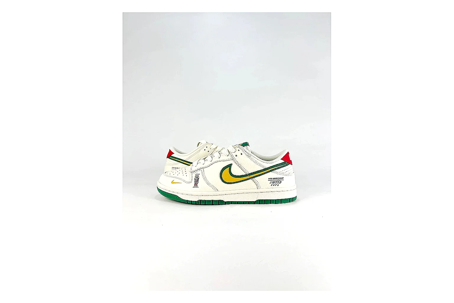 Casual Low-Top Sneaker 5184 QC photo showing red casual low-top with mixed-material upper and low-profile shape