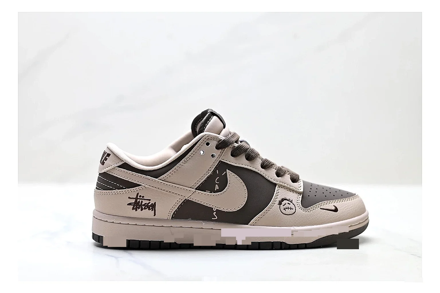 Casual Low-Top Sneaker 5196 QC photo showing red casual low-top with mixed-material upper and low-profile shape