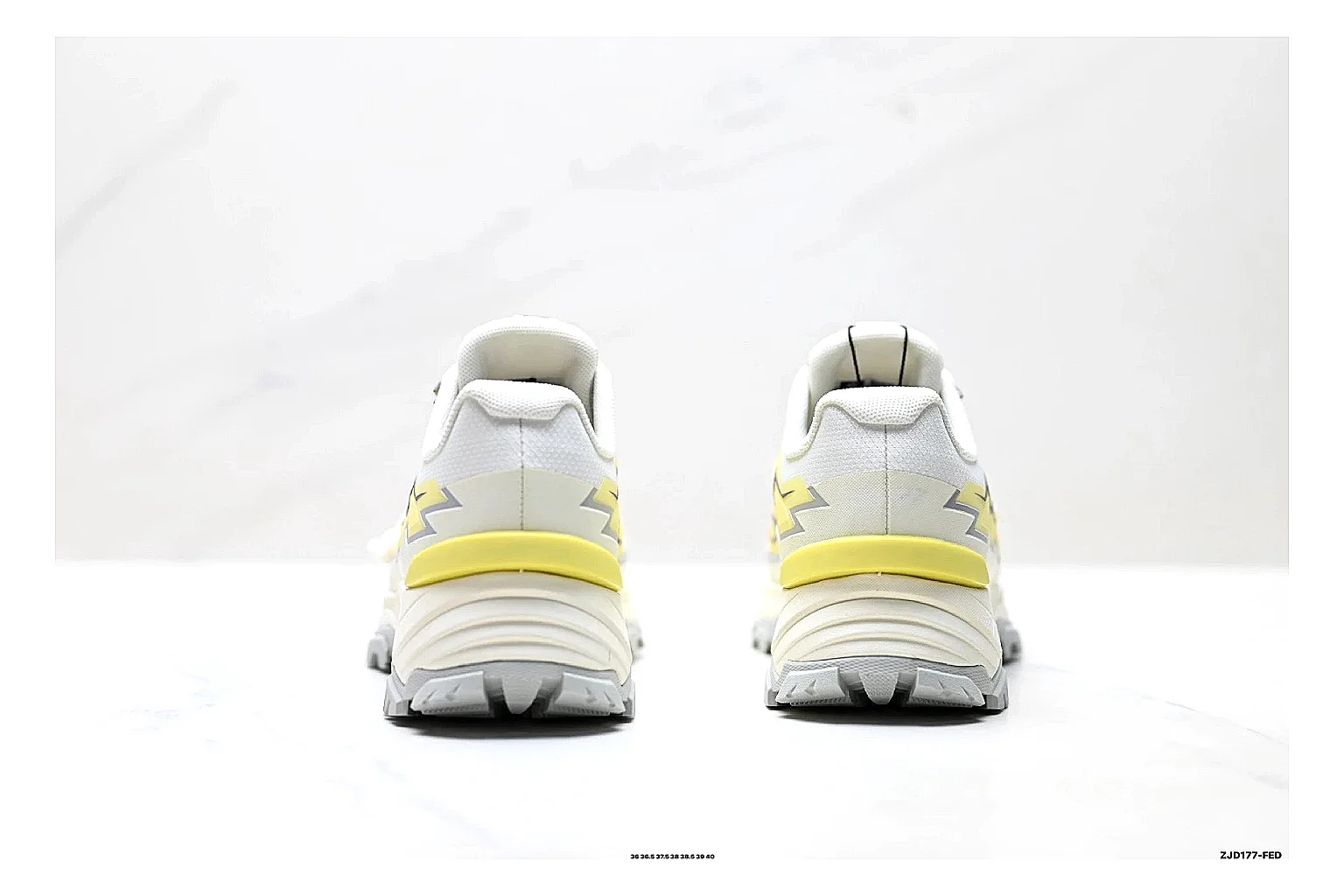 Casual Low-Top Sneaker 5222 QC photo showing red casual low-top with mixed-material upper and low-profile shape thumbnail 2