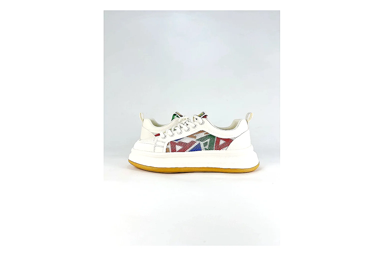 Casual Low-Top Sneaker 5251 QC photo showing red casual low-top with mixed-material upper and low-profile shape