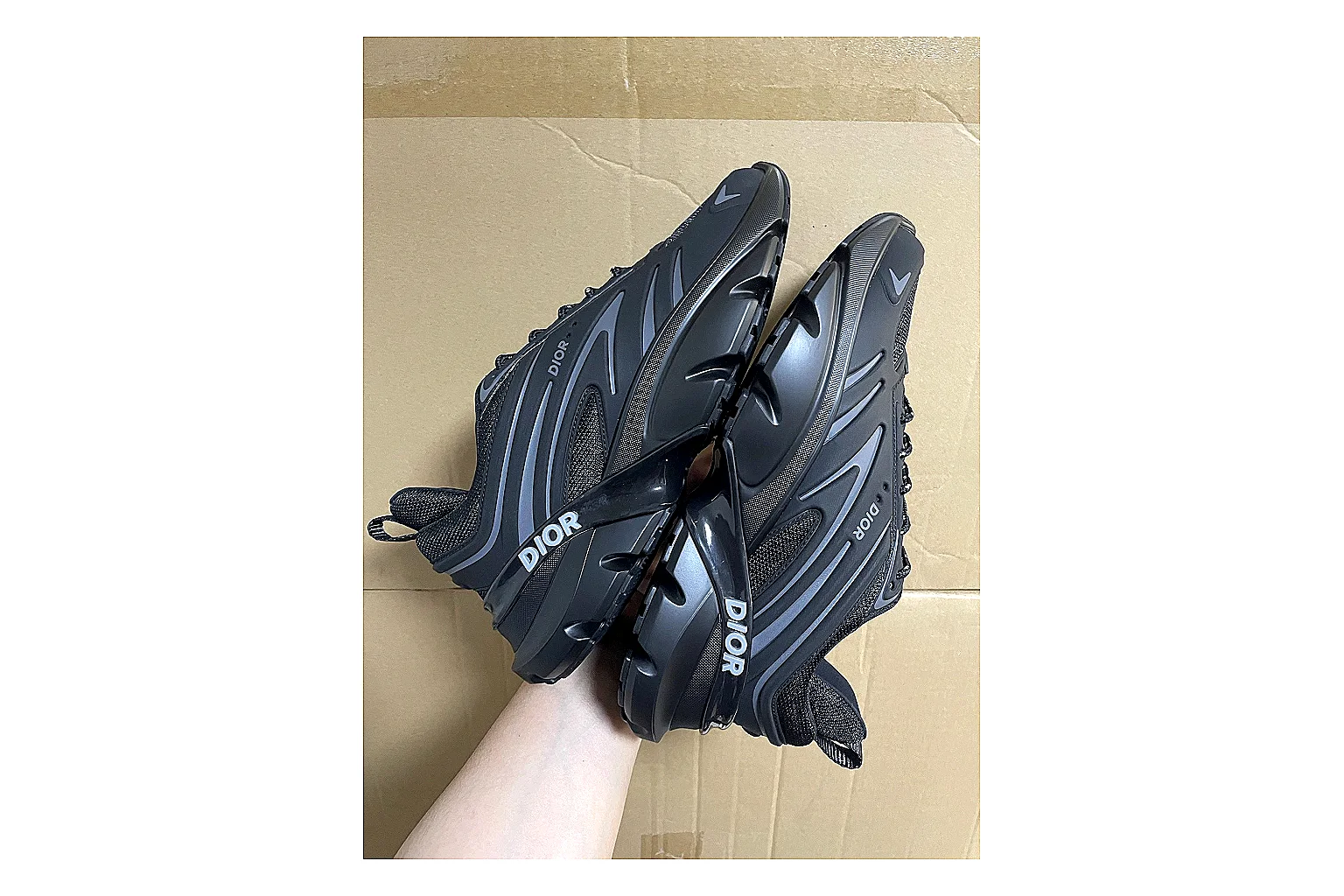 Casual Low-Top Sneaker 5666 QC photo reference showing casual low-top sneaker with clean paneling, textured upper and six-view gallery for daily streetwear styling plus side-profile shape, upper panel lines, and outsole detail thumbnail 2