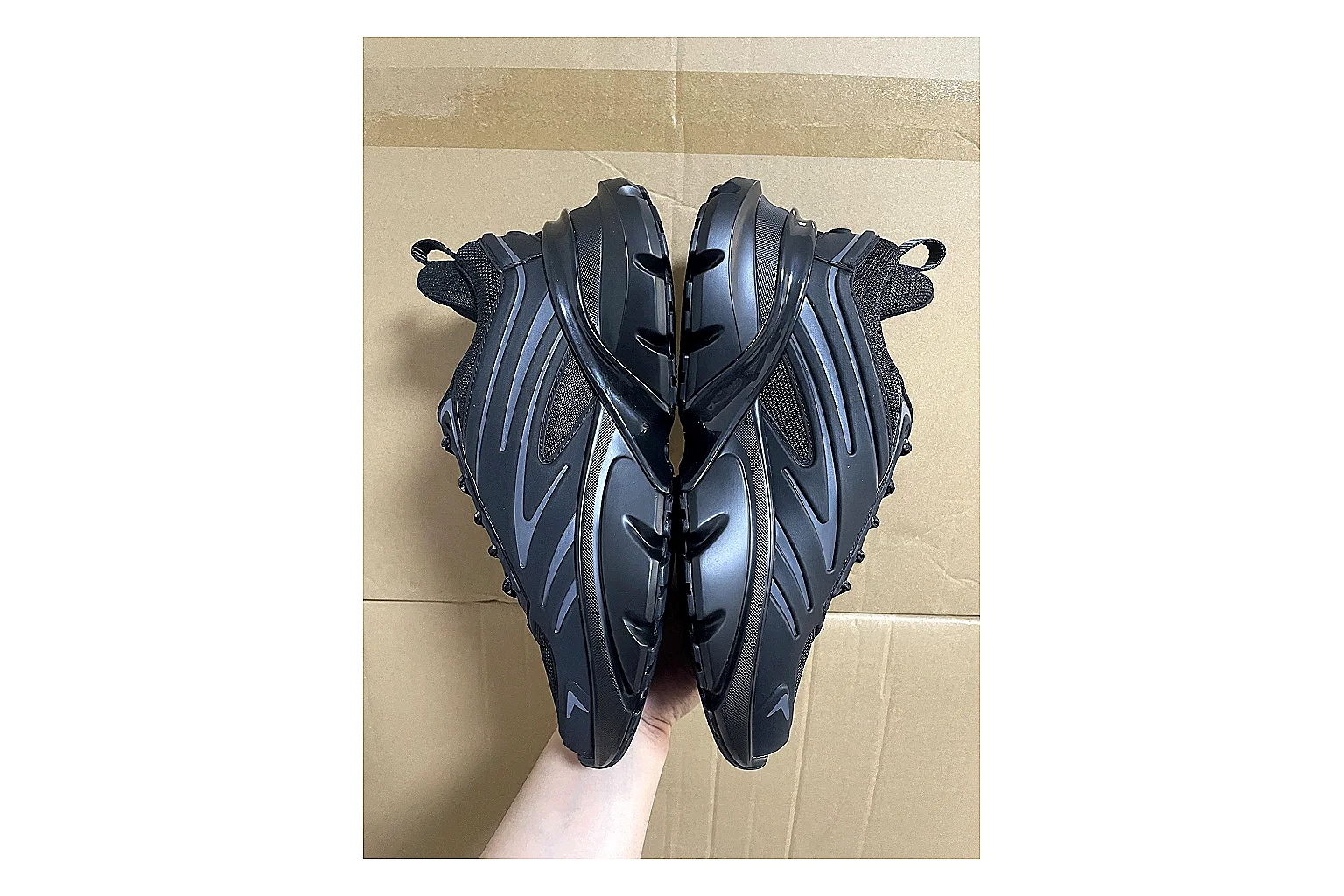 Casual Low-Top Sneaker 5666 QC photo reference showing casual low-top sneaker with clean paneling, textured upper and six-view gallery for daily streetwear styling plus side-profile shape, upper panel lines, and outsole detail thumbnail 5