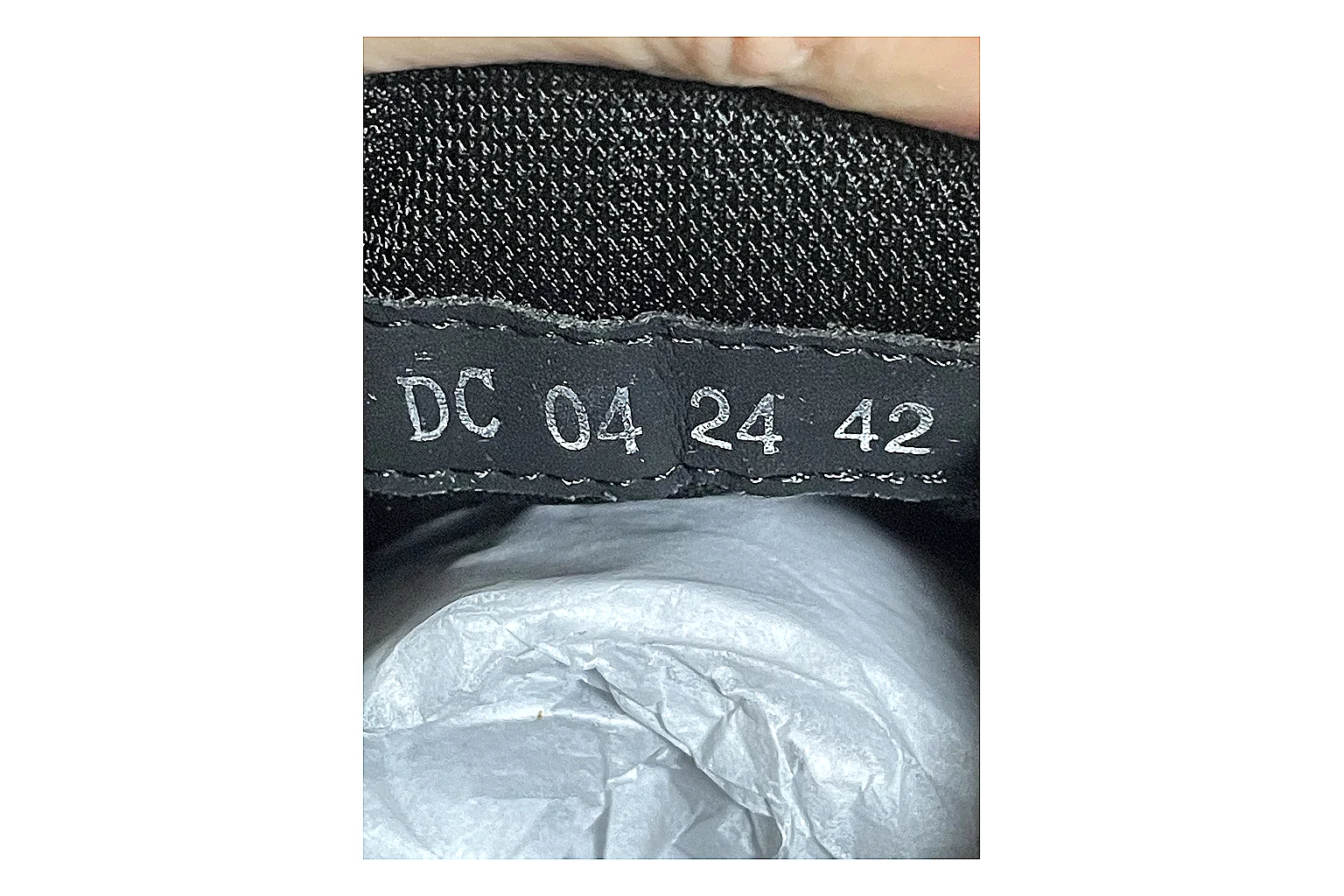 Casual Low-Top Sneaker 5666 QC photo reference showing casual low-top sneaker with clean paneling, textured upper and six-view gallery for daily streetwear styling plus side-profile shape, upper panel lines, and outsole detail thumbnail 6