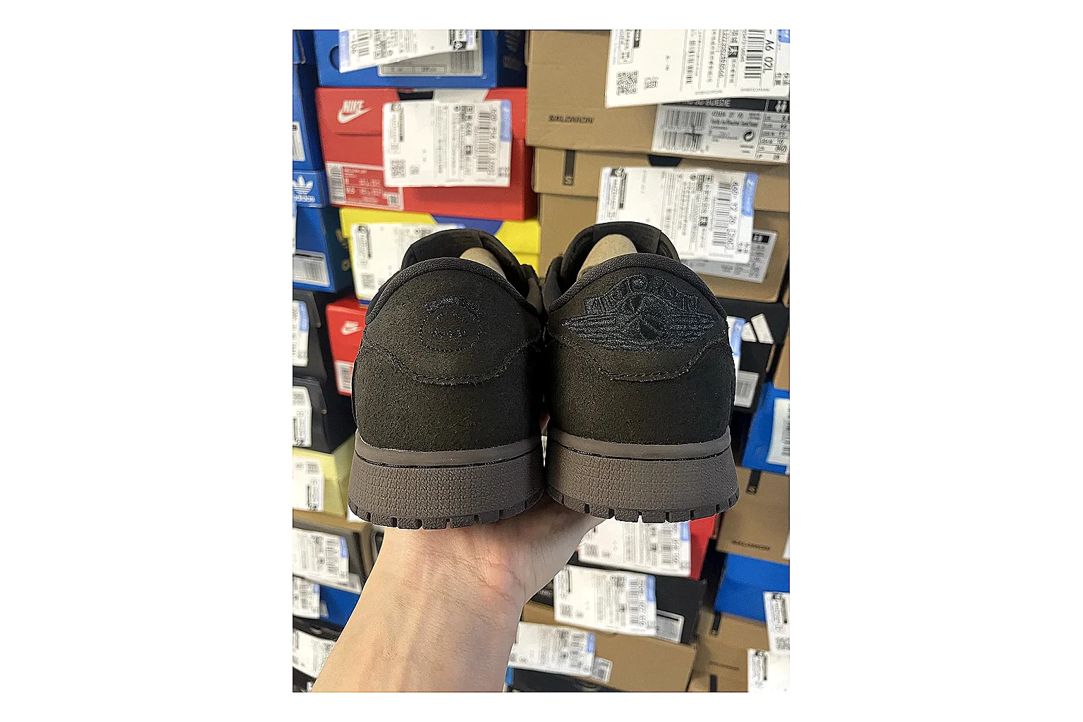 Casual Low-Top Sneaker 6647 QC photo showing red casual low-top with mixed-material upper and low-profile shape thumbnail 6