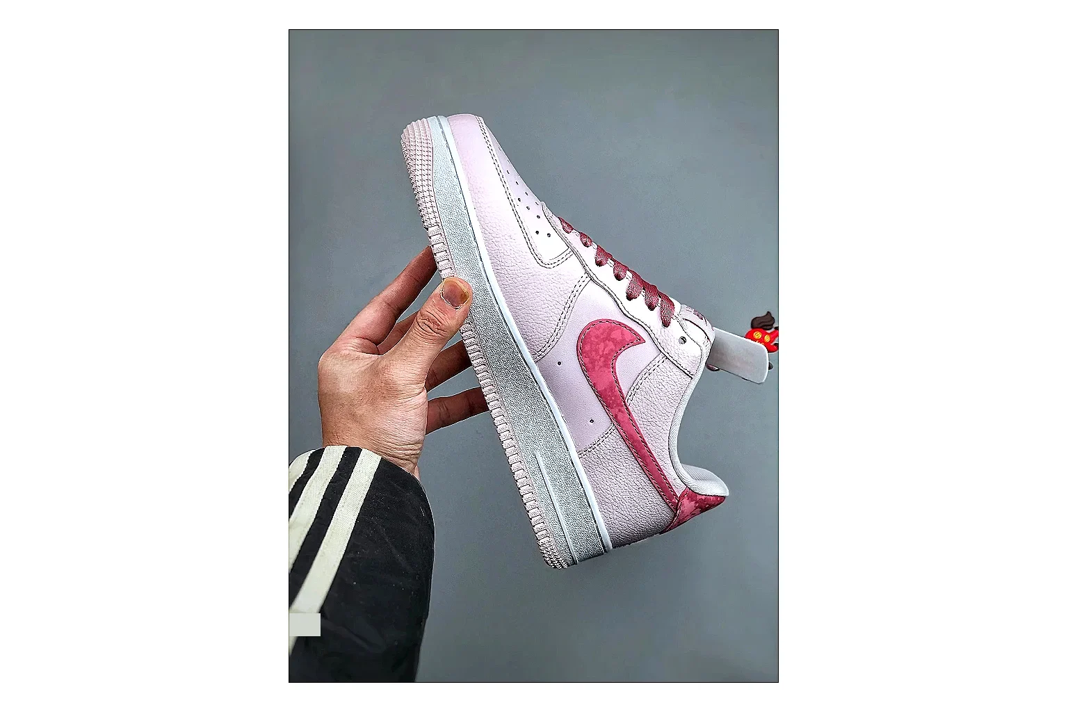 Casual Low-Top Sneaker 6726 QC photo showing red casual low-top with mixed-material upper and low-profile shape
