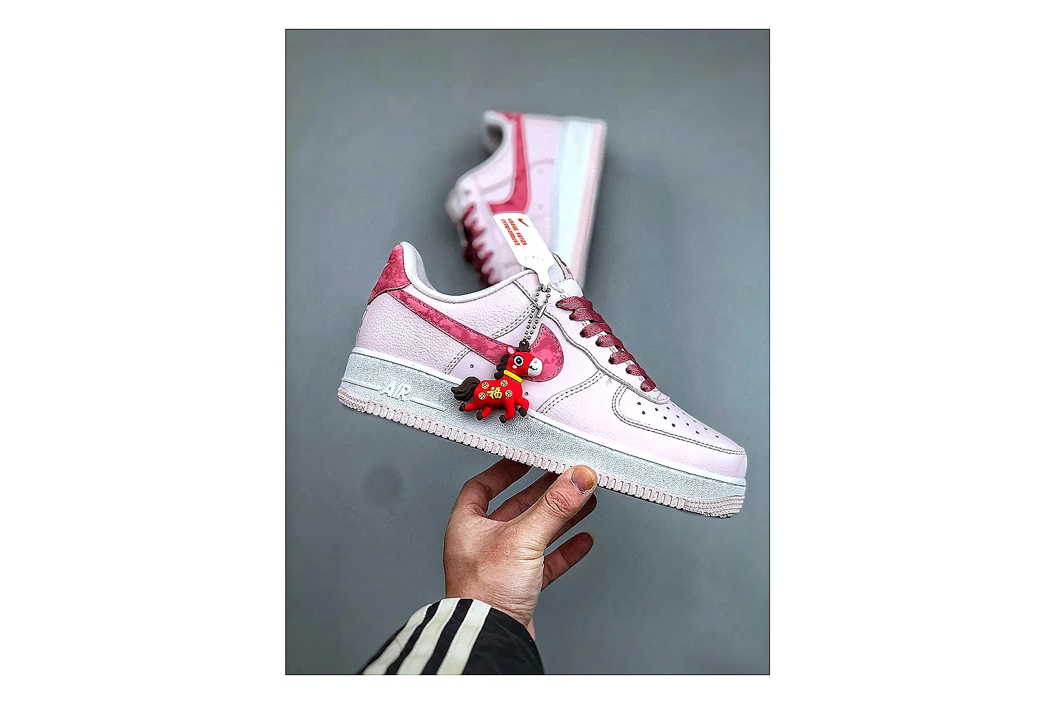 Casual Low-Top Sneaker 6726 QC photo showing red casual low-top with mixed-material upper and low-profile shape thumbnail 2