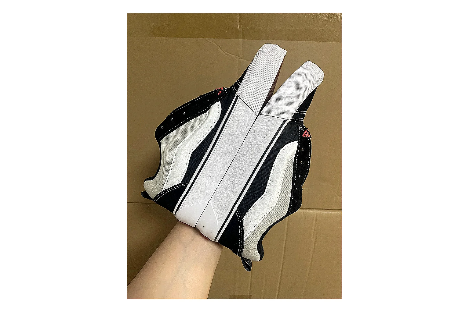 Casual Low-Top Sneaker 7560 QC photo reference showing casual low-top sneaker with clean paneling, textured upper and six-view gallery for daily streetwear styling plus side-profile shape, upper panel lines, and outsole detail thumbnail 2