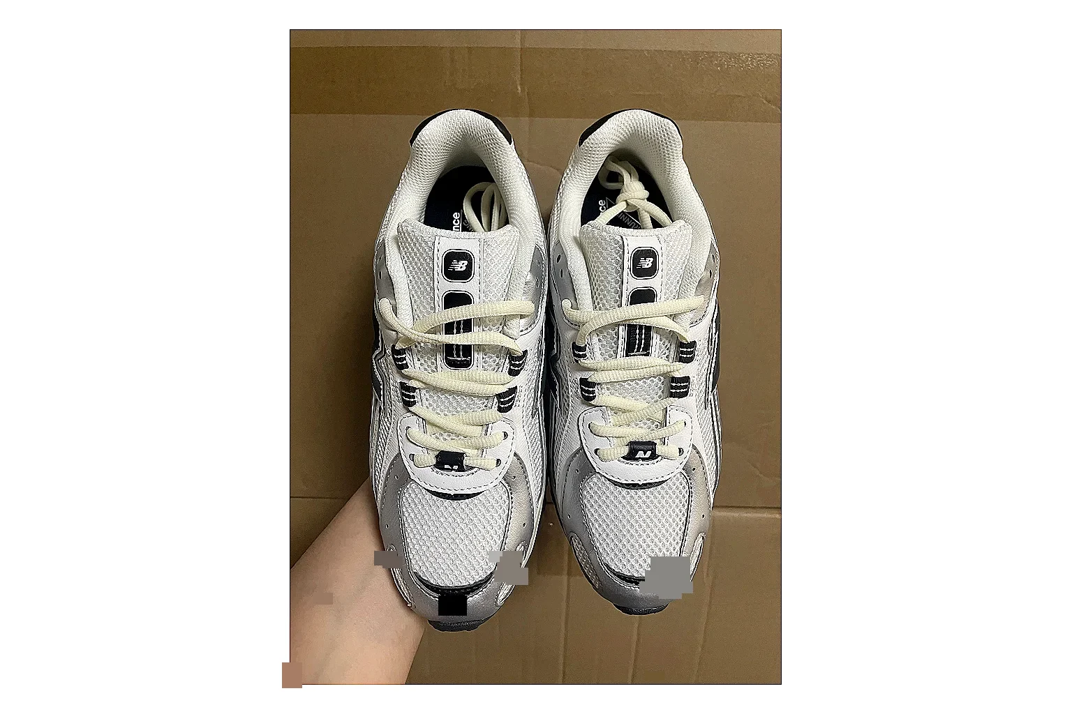 Casual Low-Top Sneaker 7629 QC photo showing red casual low-top with mixed-material upper and low-profile shape