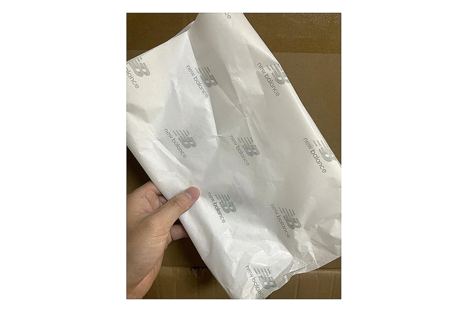 Casual Low-Top Sneaker 7650 QC photo showing red casual low-top with mixed-material upper and low-profile shape thumbnail 2