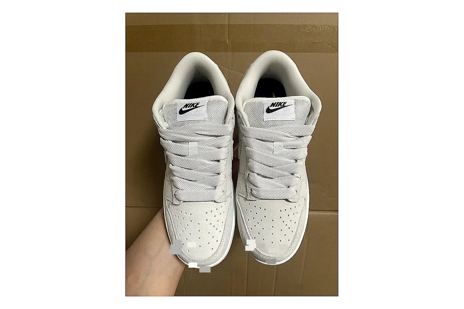 Casual Low-Top Sneaker 7739 QC photo showing red casual low-top with mixed-material upper and low-profile shape