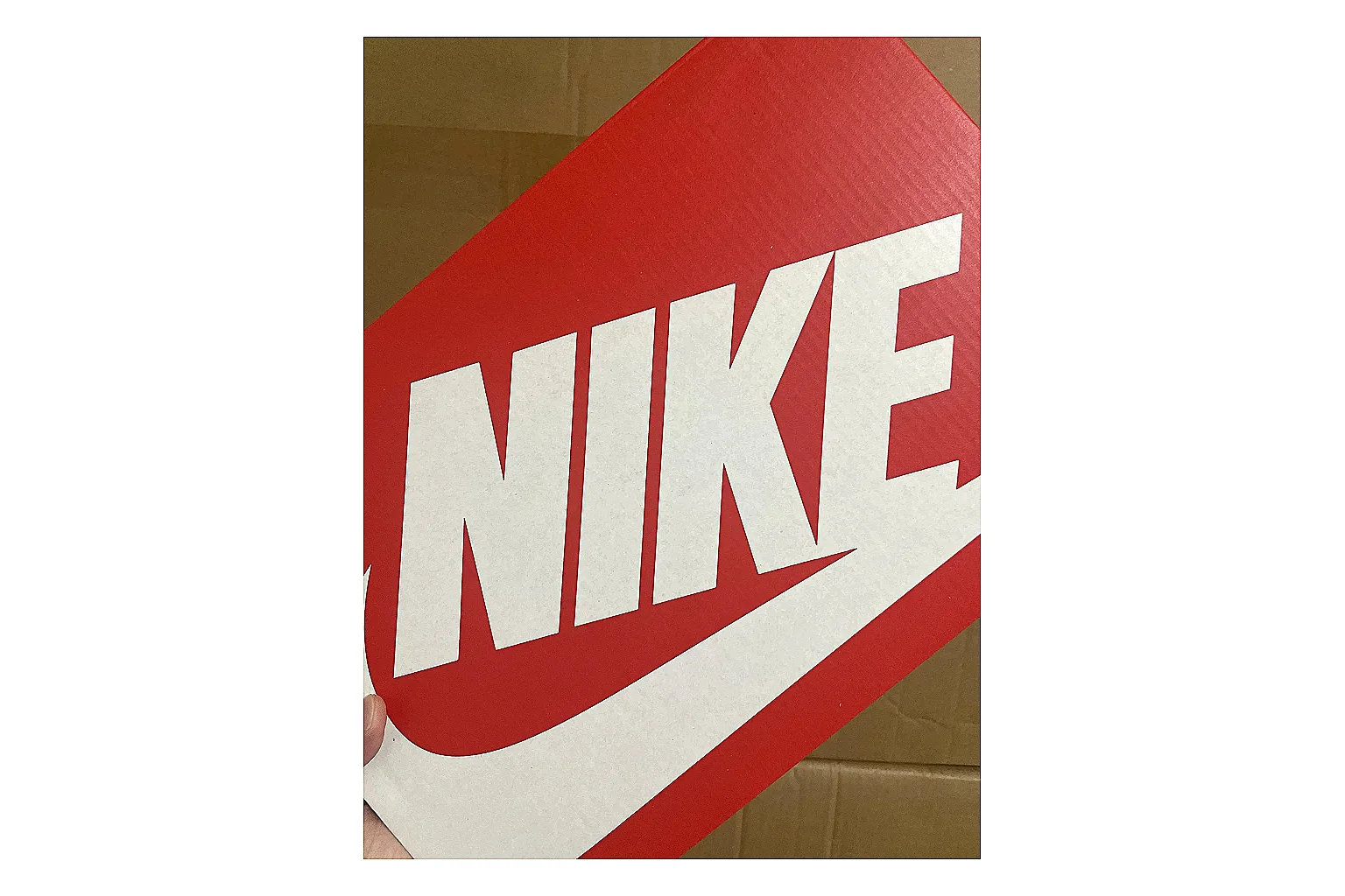Casual Low-Top Sneaker 9373 QC photo showing red casual low-top with mixed-material upper and low-profile shape thumbnail 5