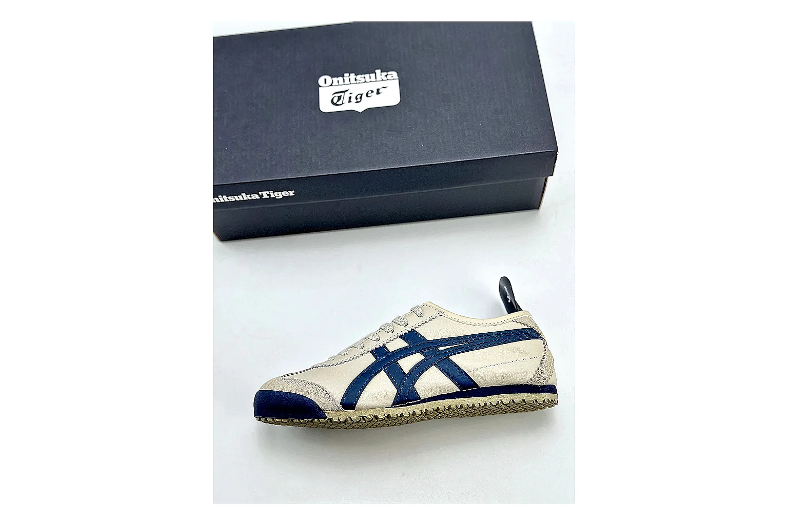 Casual Low-Top Sneaker 9736 QC photo reference showing casual low-top sneaker with clean paneling, textured upper and six-view gallery for daily streetwear styling plus side-profile shape, upper panel lines, and outsole detail thumbnail 6