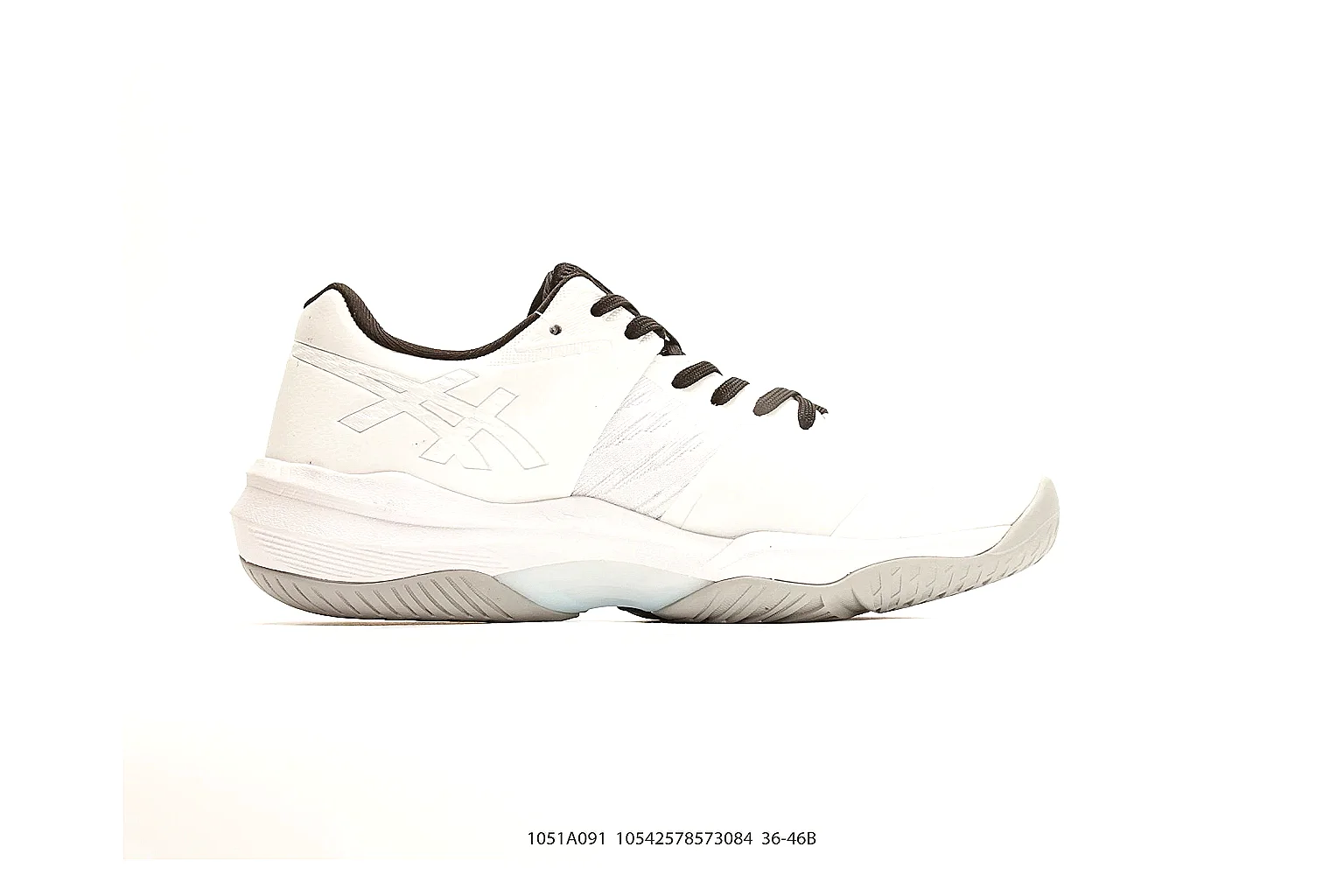 Training Runner White Black Sneaker QC reference photo showing white black synthetic runner upper, layered support panels, training silhouette, and practical performance sole thumbnail 5