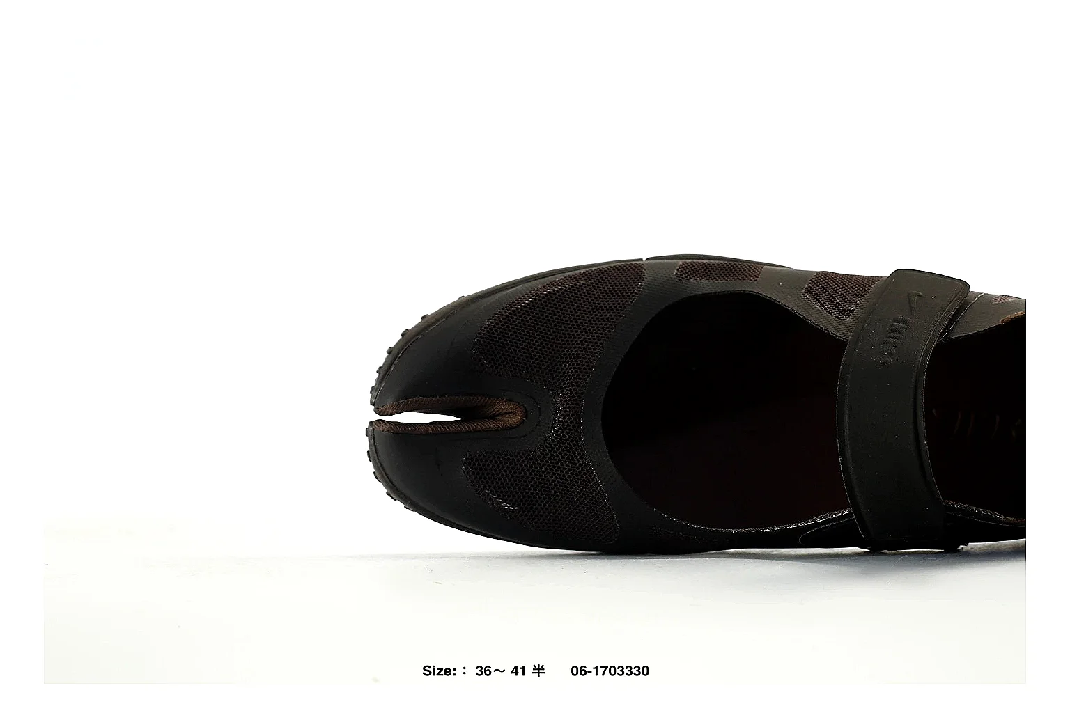 kakoqclab.com Prada Black Strap Loafer 2826 Black low-top product image thumbnail 3