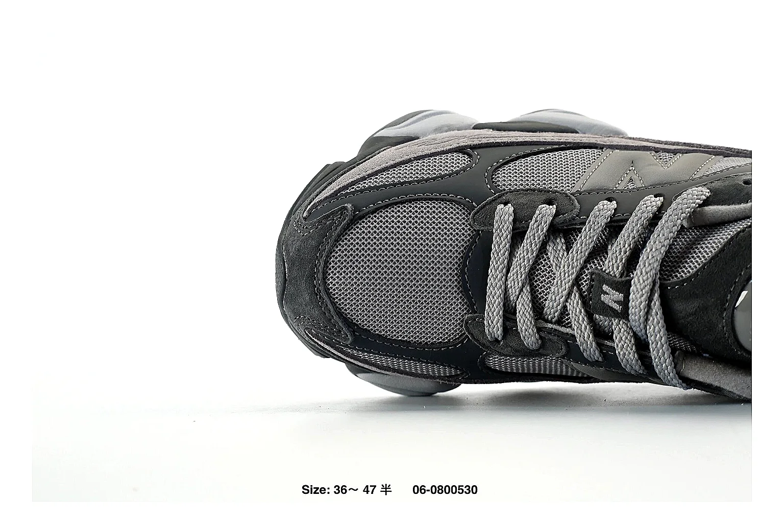 kakoqclab.com Grey Sculpted Runner 9782 Grey runner product image thumbnail 3