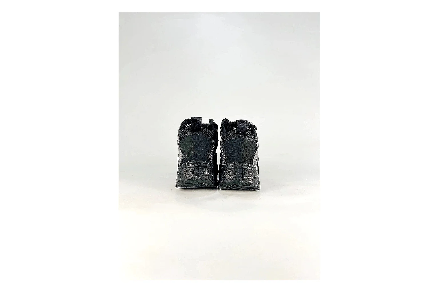 Timberland Motion Access Black Gray Sneakers QC photo reference showing black gray outdoor sneakers with mesh-leather texture, side-profile shape, upper panel lines, and outsole detail thumbnail 2